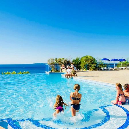 Mazet « Domaine De La Pinede » Apartman Le Lavandou Kültér fotó