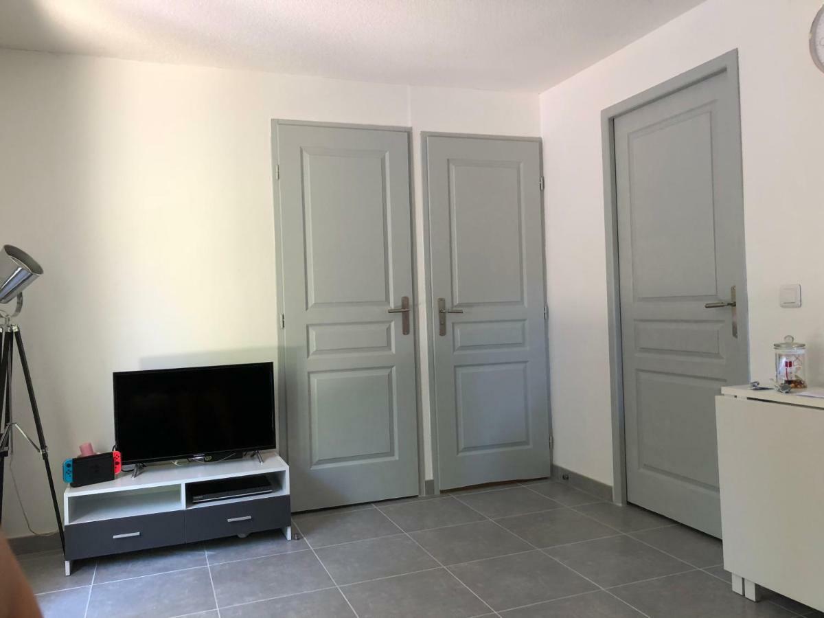 Mazet « Domaine De La Pinede » Apartman Le Lavandou Kültér fotó