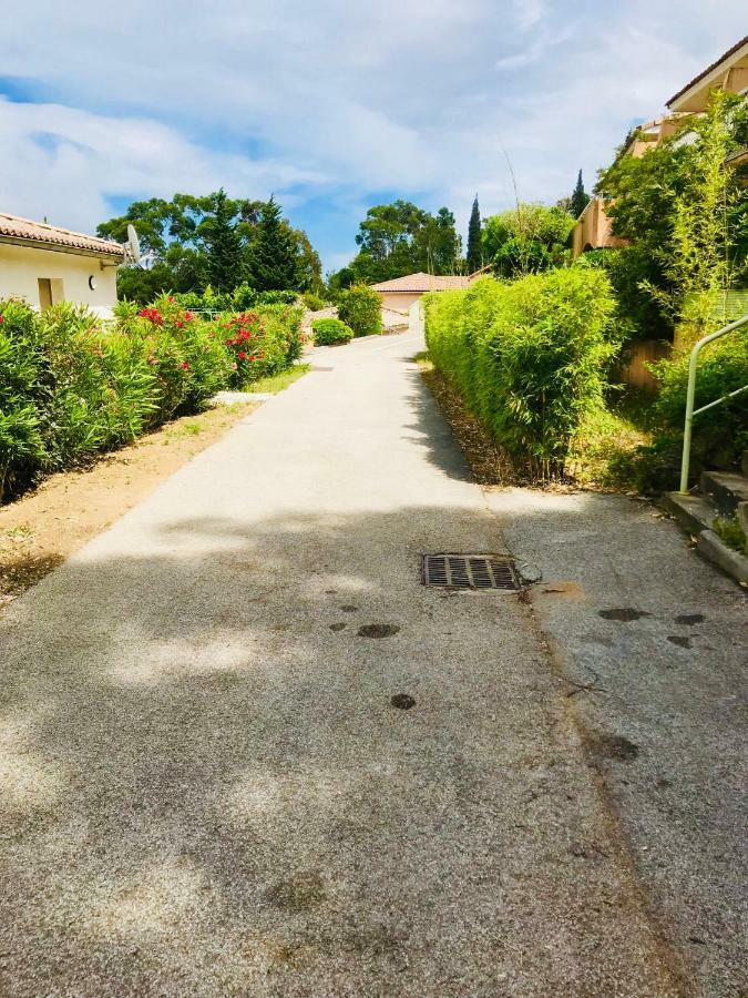 Mazet « Domaine De La Pinede » Apartman Le Lavandou Kültér fotó