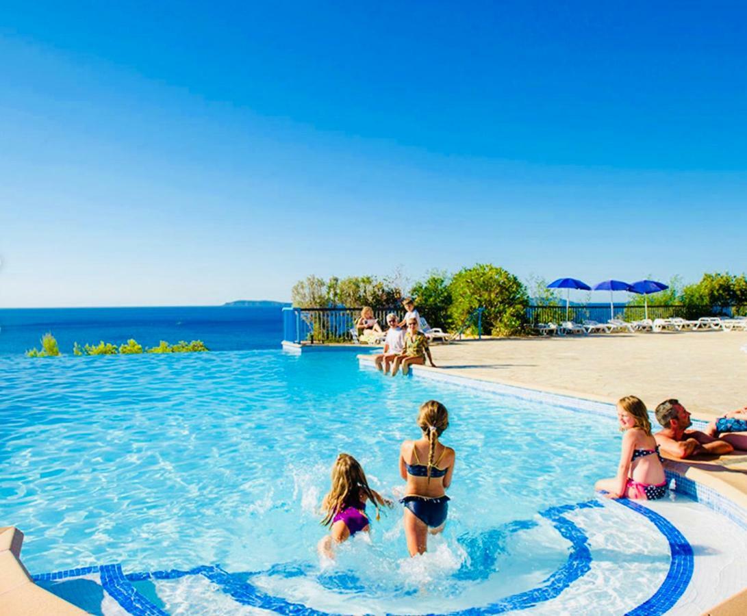 Mazet « Domaine De La Pinede » Apartman Le Lavandou Kültér fotó